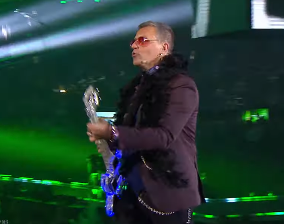 <span style='color:red;'><b>ONLAJN KONCERT</b></span> 